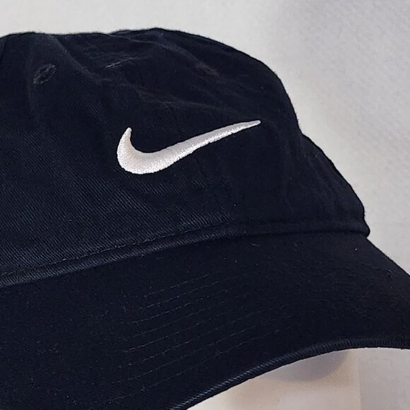 Nike Black with White Swoosh Youth Adjustable Just Do It Baseball Cap Size 4-7 - Picture 2 of 16
